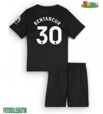 Tottenham Hotspur Rodrigo Bentancur #30 Bortaställ Barn 2025-26 Kortärmad (+ Korta byxor)